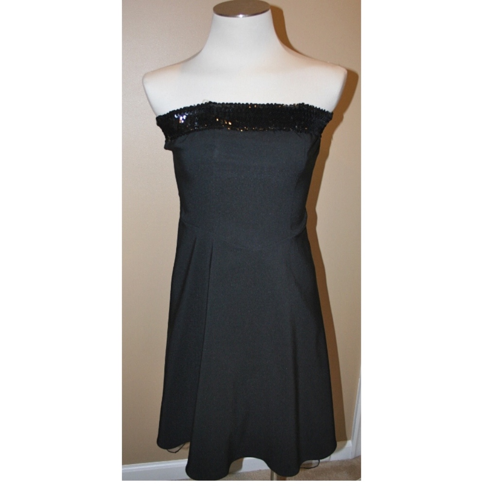 Semi-Formal Black sequin strapless dress Size 3/4